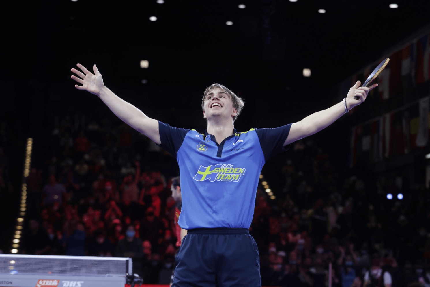 英格兰队鏖战瑞典队,波尔扛起全队 英格兰队鏖战瑞典队,波尔扛起全队