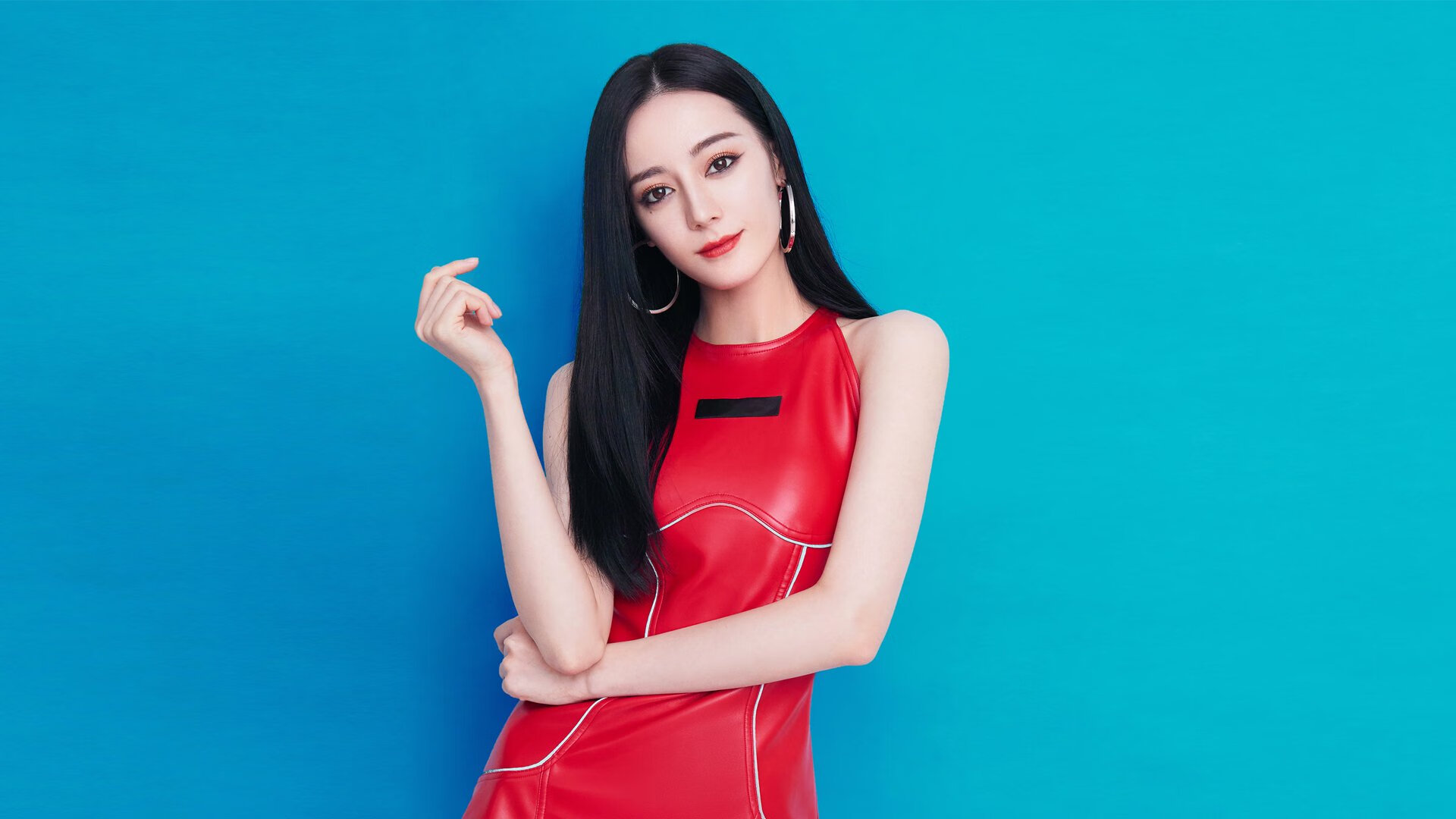 德甲争冠夜，黄喜灿的火焰划破天际，一粒进球，两重里程碑