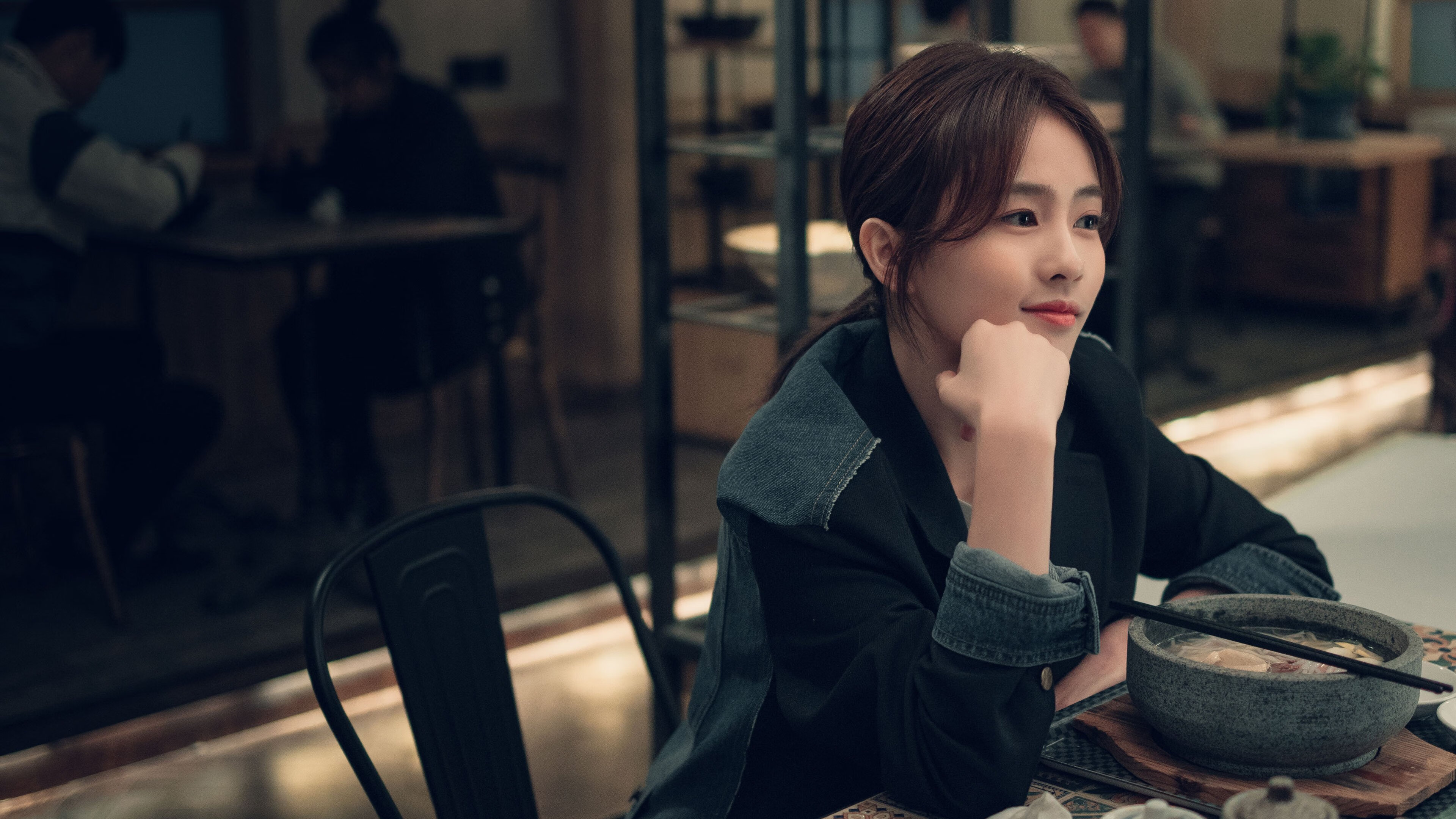 鹈鹕展翅,字母哥定乾坤