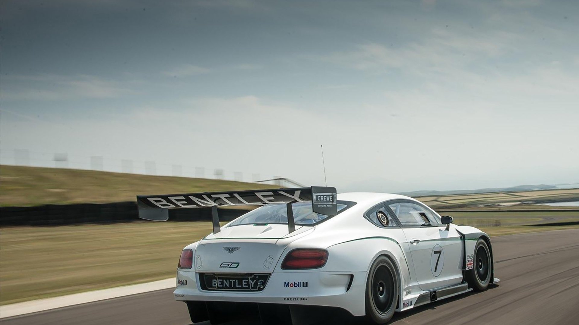 法国双星闪耀伊蒂哈德，西班牙大脑导演争冠转折