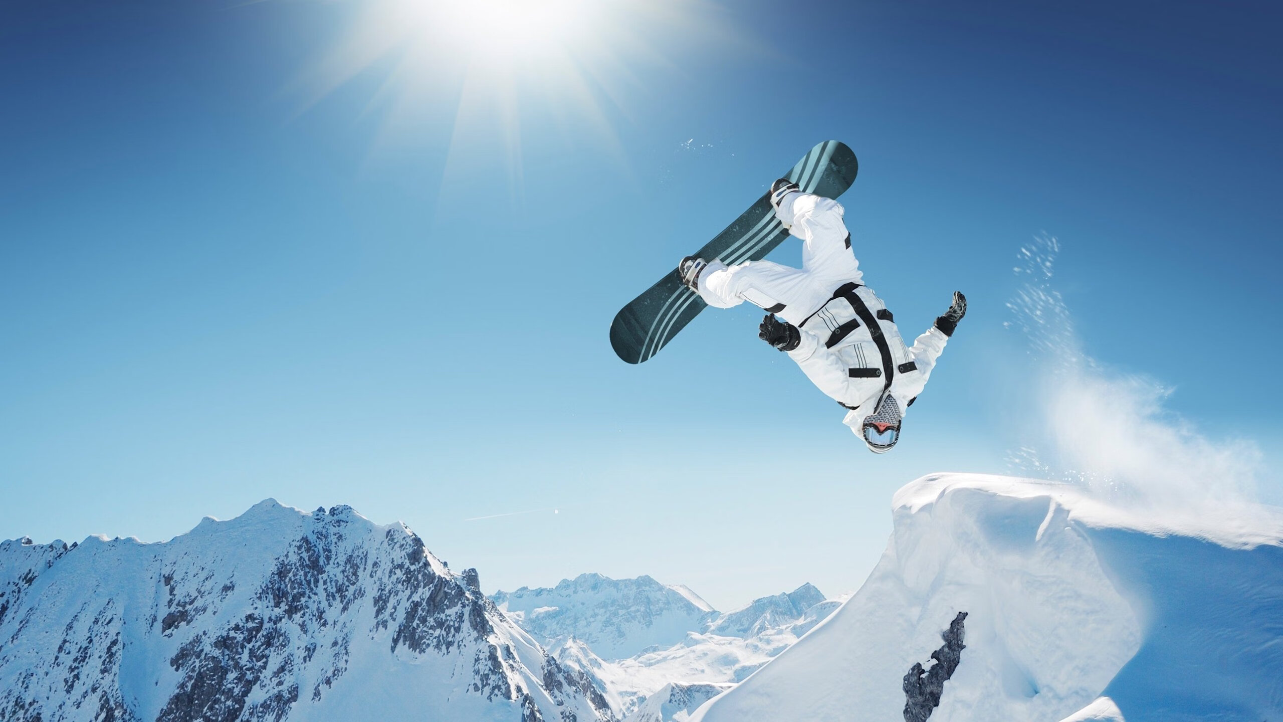 跨越时空的篮球哲学，新疆力克辽宁与库里不掉线的精神共鸣